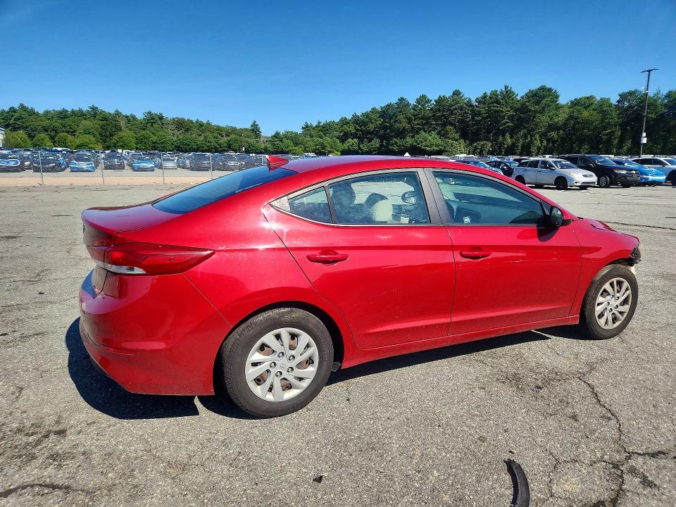 Photo 3 from auction – 2017 HYUNDAI ELANTRA with VIN KMHD74LFXHU399214