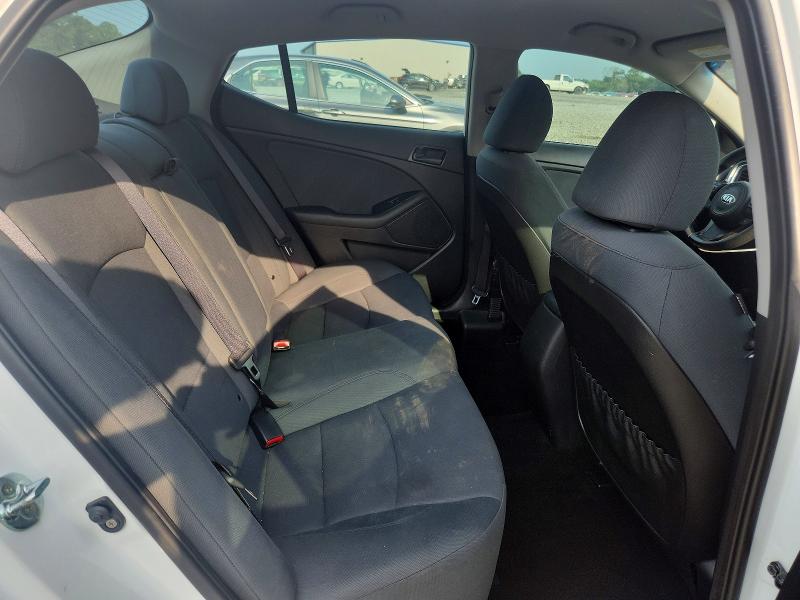 Photo 10 from auction – 2015 KIA OPTIMA with VIN KNAGM4A76F5639210