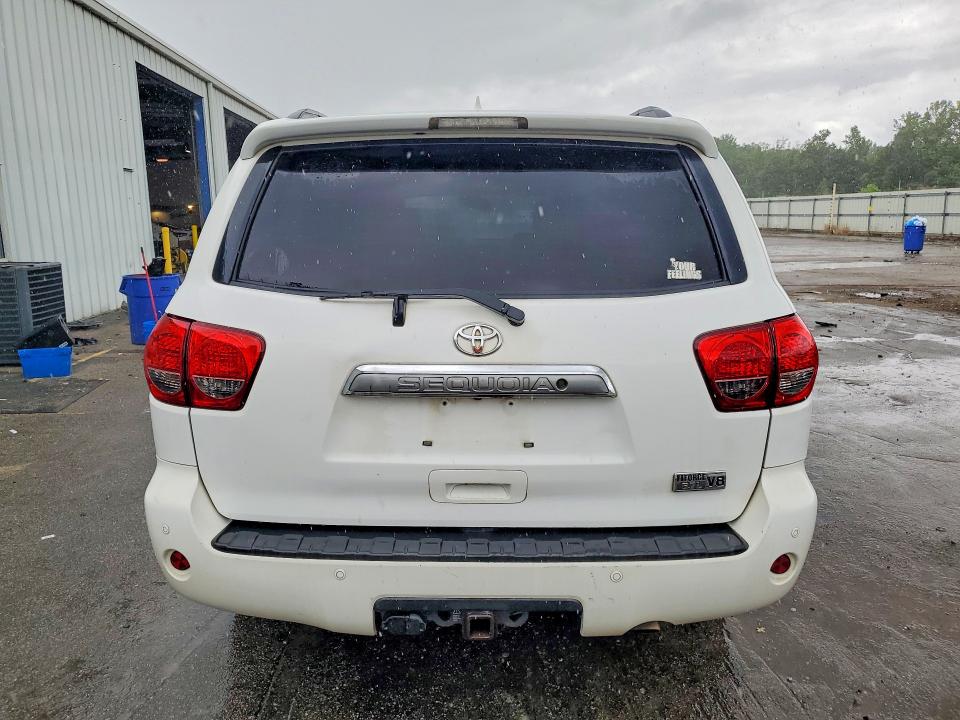 Photo 6 from auction – 2014 TOYOTA SEQUOIA with VIN 5TDKY5G12ES055373