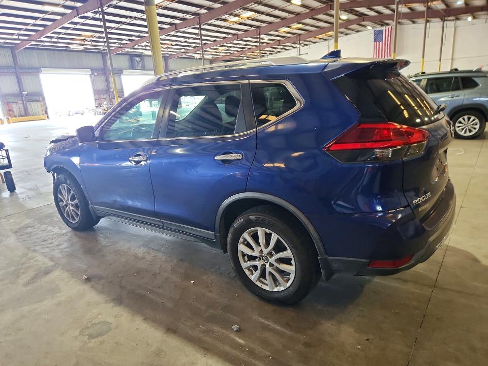 Photo 2 from auction – 2017 NISSAN ROGUE with VIN KNMAT2MT5HP602309
