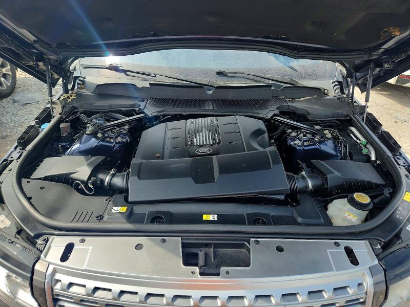 Photo 11 from auction – 2017 LAND ROVER RANGE ROVER with VIN SALGS2FV1HA339467