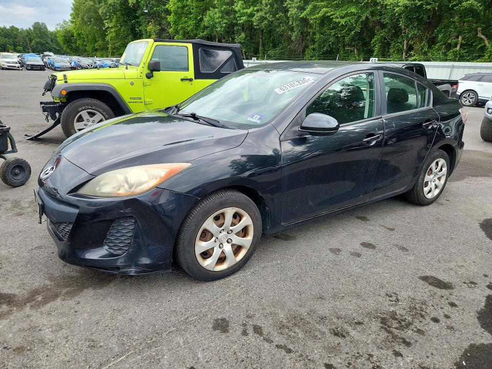 MAZDA 3 2013 with VIN JM1BL1TG2D1766360 - Photo from auction