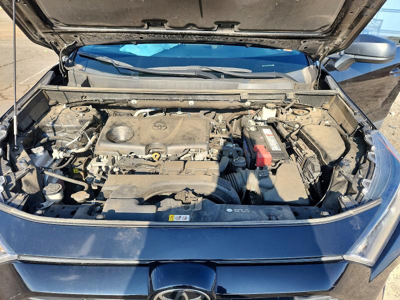 Photo 12 from auction – 2021 TOYOTA RAV4 with VIN 2T3F1RFV3MC165767