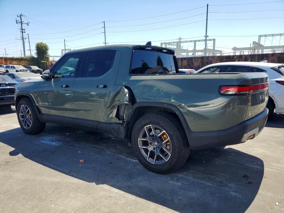 Photo 2 from auction – 2022 RIVIAN R1T with VIN 7FCTGAALXNN005461