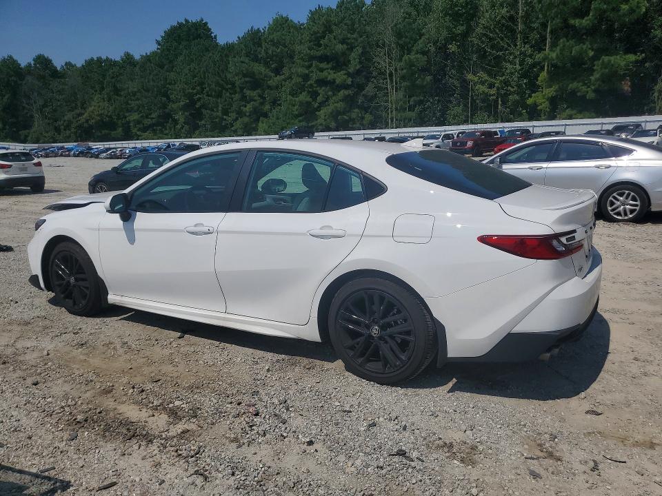 Photo 2 from auction – 2026 TOYOTA CAMRY with VIN 4T1DAACK0TU675017
