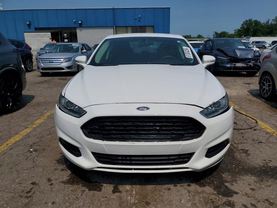 Photo 5 from auction – 2016 FORD FUSION with VIN 3FA6P0H72GR326485