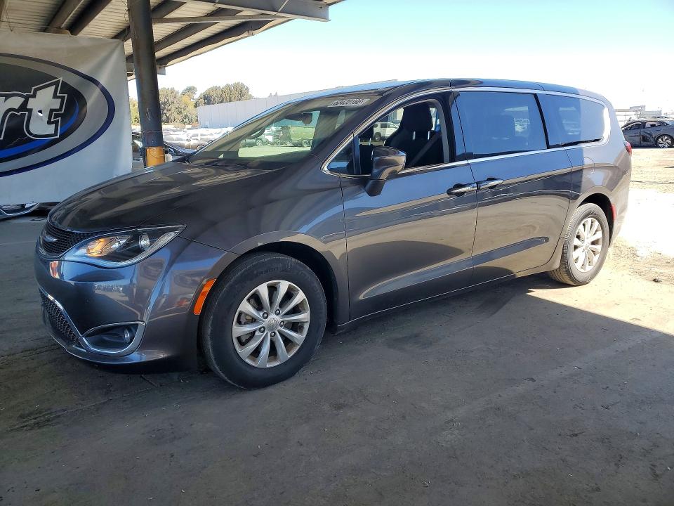 Снимка 1 от търг – 2018 CHRYSLER PACIFICA с VIN 2C4RC1FG4JR278545