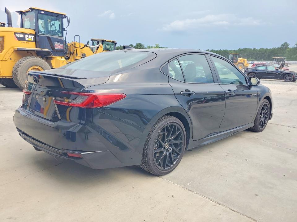 Photo 3 from auction – 2026 TOYOTA CAMRY with VIN 4T1DAACK7TU690288