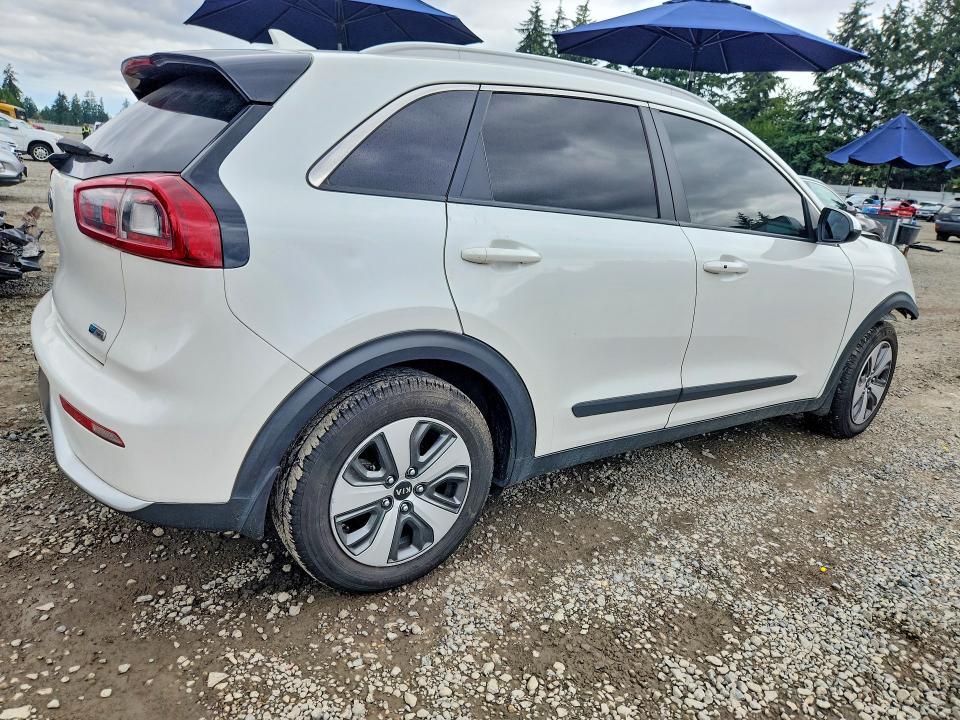 Photo 3 from auction – 2018 KIA NIRO with VIN KNDCB3LC3J5160392