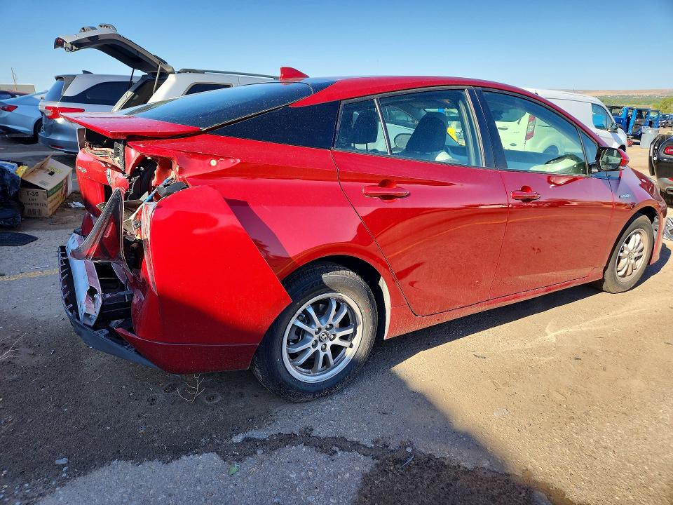 Photo 3 from auction – 2018 TOYOTA PRIUS with VIN JTDKARFU1J3549128