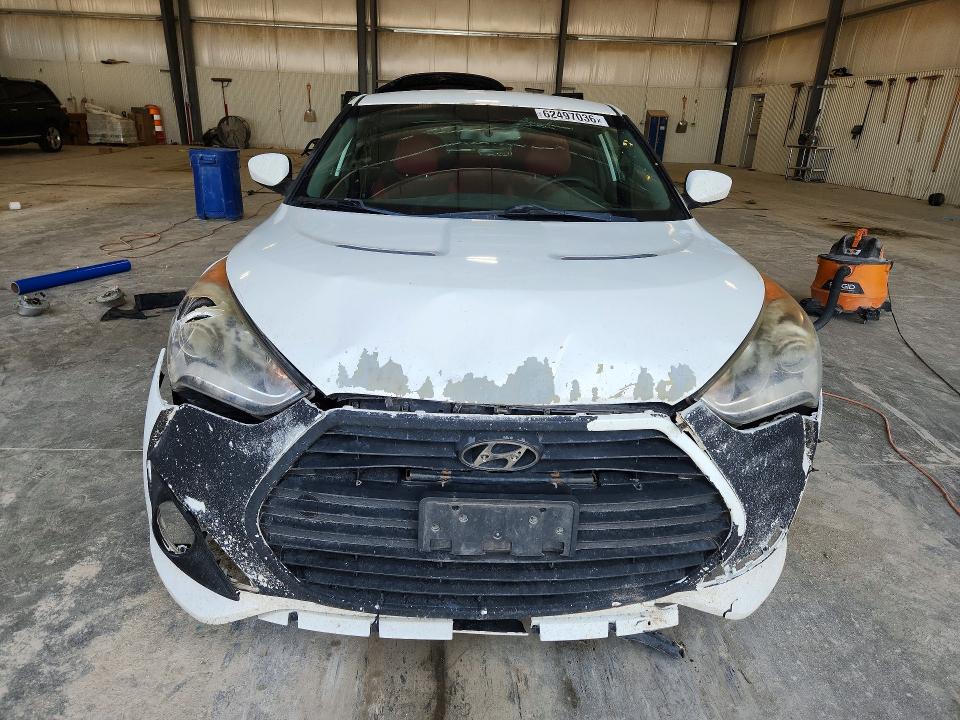 Photo 5 from auction – 2014 HYUNDAI VELOSTER with VIN KMHTC6AE1EU209079