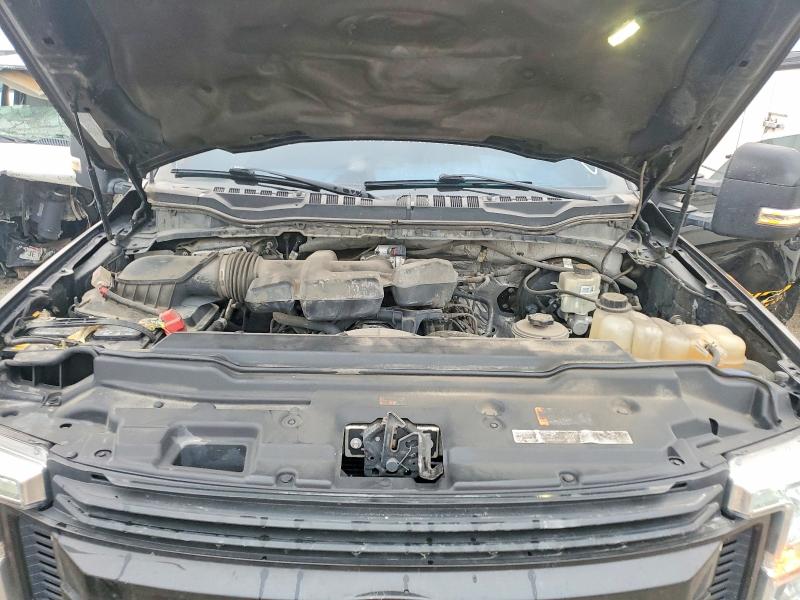 Photo 11 from auction – 2017 FORD F250 with VIN 1FT7W2B69HEC76105