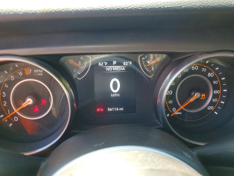 Снимка 9 от търг – 2022 JEEP GLADIATOR с VIN 1C6HJTAG9NL114069