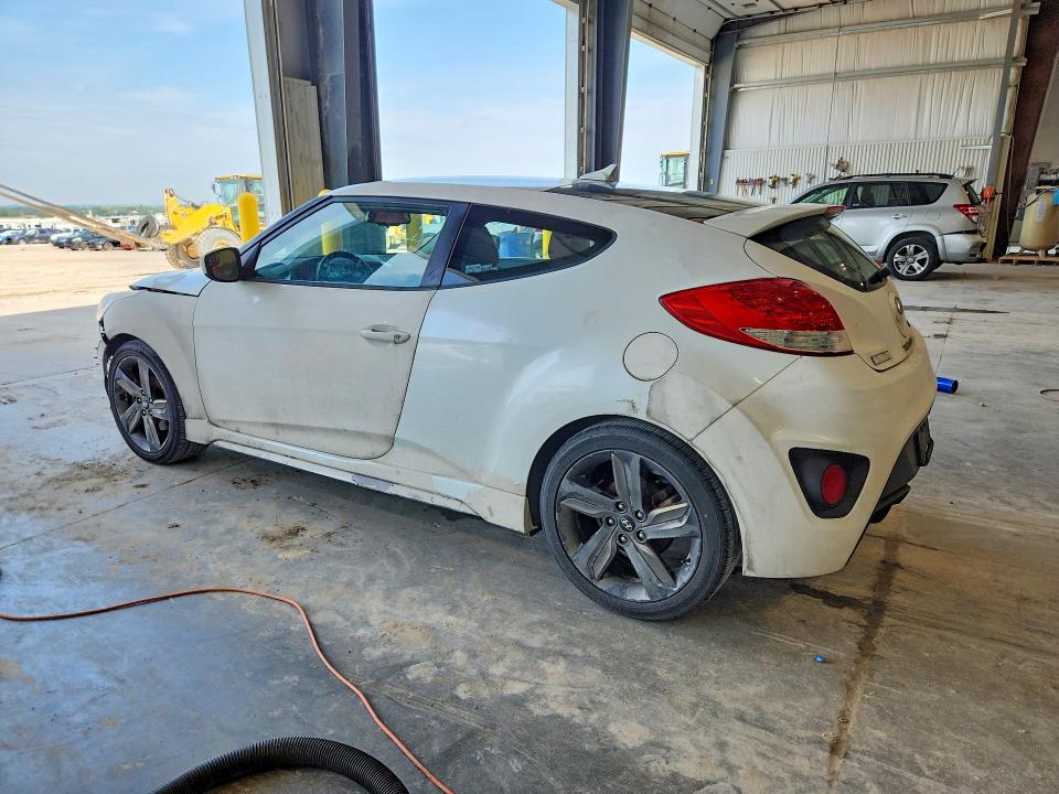 Photo 2 from auction – 2014 HYUNDAI VELOSTER with VIN KMHTC6AE1EU209079