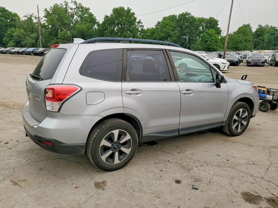 Photo 3 from auction – 2017 SUBARU FORESTER with VIN JF2SJABC8HH540780