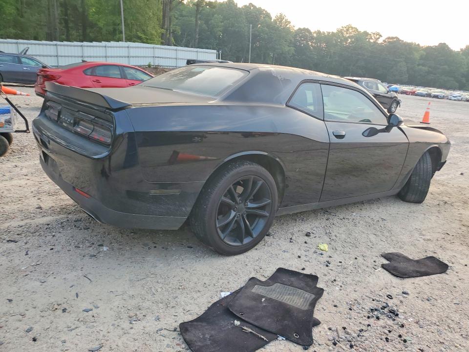 Photo 3 from auction – 2018 DODGE CHALLENGER with VIN 2C3CDZAGXJH153200
