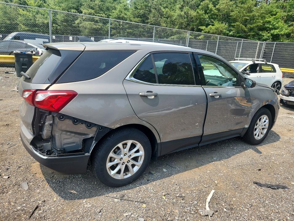 Photo 3 from auction – 2018 CHEVROLET EQUINOX with VIN 3GNAXJEV5JS546210