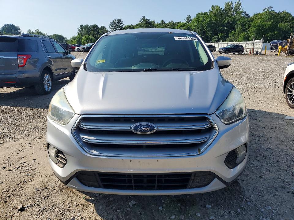 Photo 5 from auction – 2017 FORD ESCAPE with VIN 1FMCU9G91HUB08671