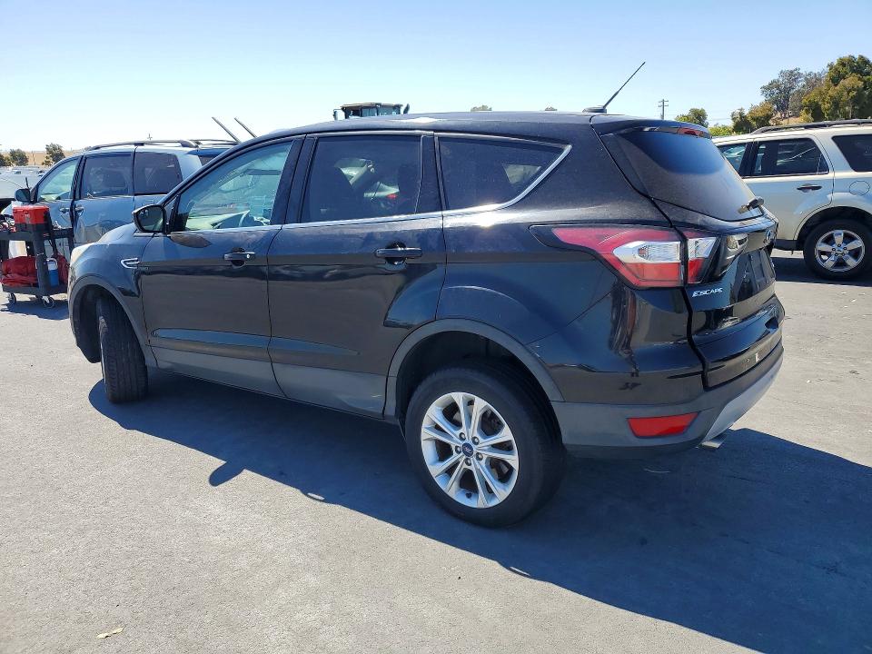 Фото 2 с аукциона – 2017 FORD ESCAPE с VIN 1FMCU0G98HUE97627