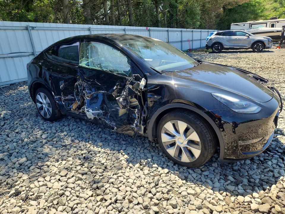 Zdjęcie 4 z aukcji – 2023 TESLA MODEL Y z VIN 7SAYGDEE7PA188005