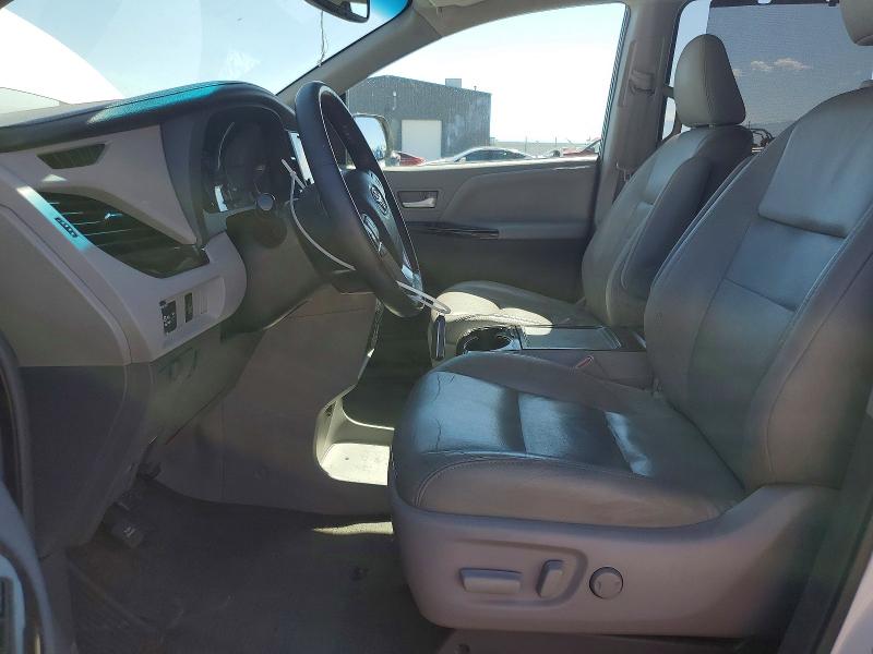 Photo 7 from auction – 2017 TOYOTA SIENNA with VIN 5TDYZ3DC2HS889388