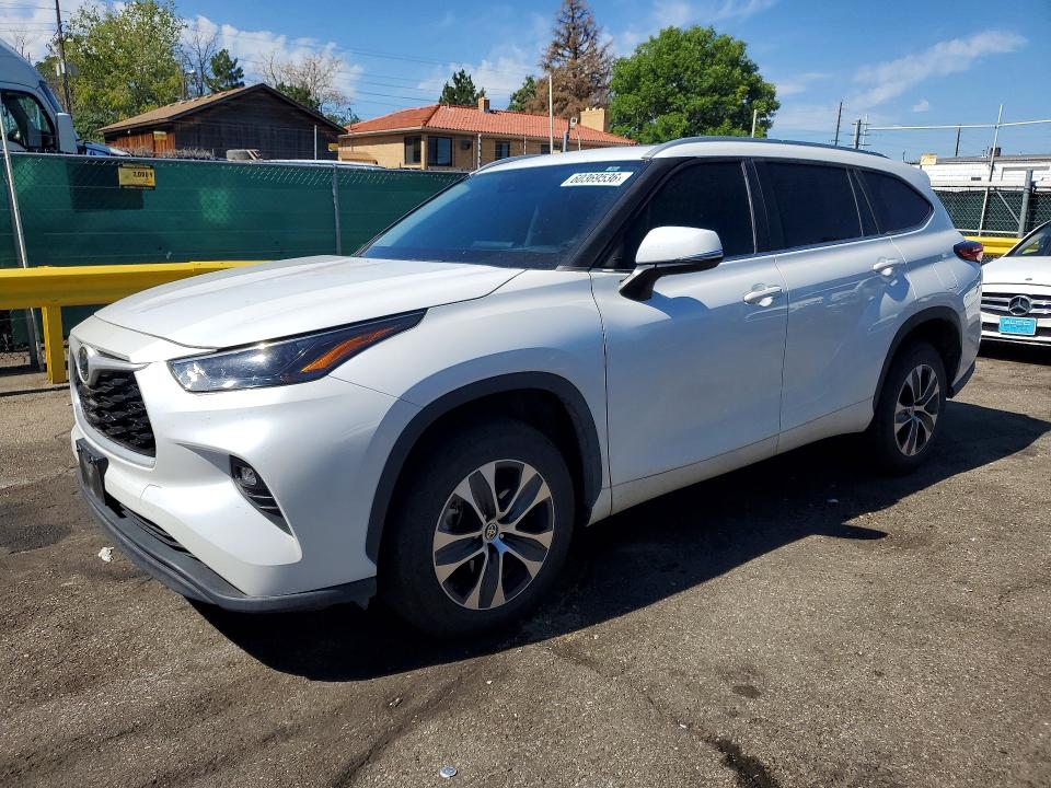 TOYOTA HIGHLANDER 2023 with VIN 5TDKDRAHXPS035478 - Photo from auction