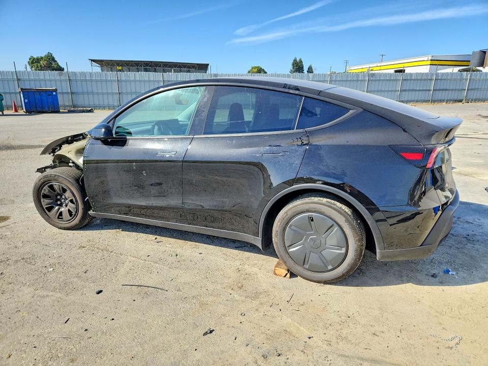 Photo 2 from auction – 2026 TESLA MODEL Y with VIN 7SAYGDEE1TA649046