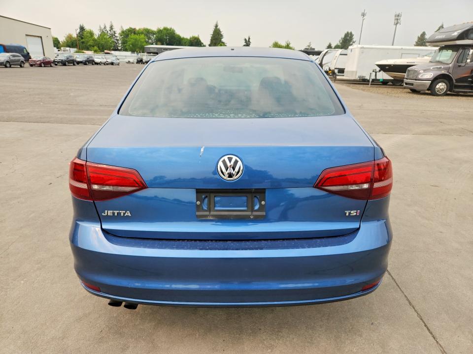 Photo 6 from auction – 2017 VOLKSWAGEN JETTA with VIN 3VW2B7AJ4HM396507