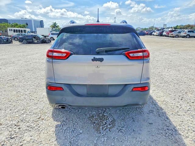 Photo 6 from auction – 2018 JEEP CHEROKEE with VIN 1C4PJLCB2JD540051