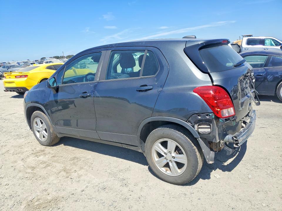 Photo 2 from auction – 2020 CHEVROLET TRAX with VIN 3GNCJNSB0LL204429