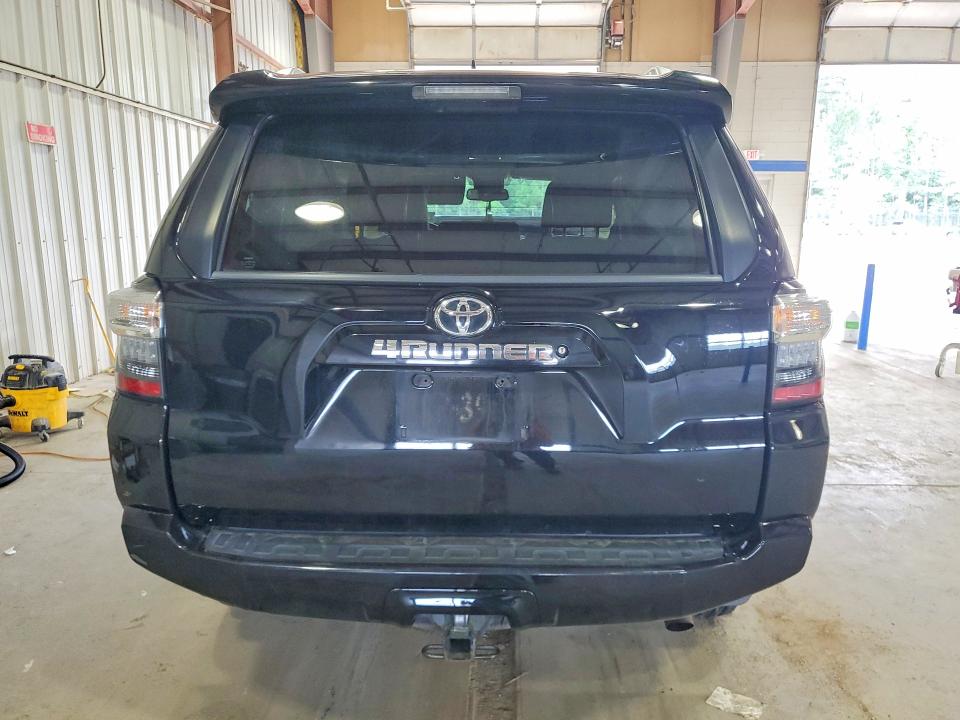 Photo 6 from auction – 2016 TOYOTA 4RUNNER with VIN JTEBU5JR5G5356010
