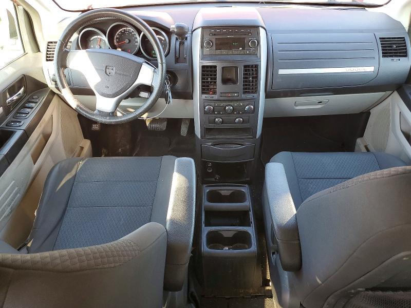 Photo 8 from auction – 2010 DODGE GRAND CARAVAN with VIN 2D4RN4DE8AR378518