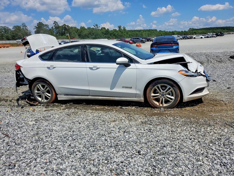 Zdjęcie 4 z aukcji – 2018 FORD FUSION z VIN 3FA6P0LU2JR110429