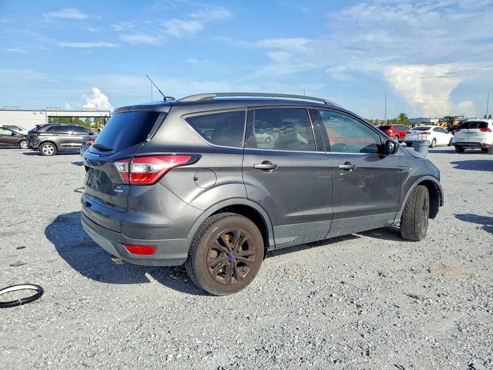 Снимка 3 от търг – 2018 FORD ESCAPE с VIN 1FMCU0GD8JUC10863