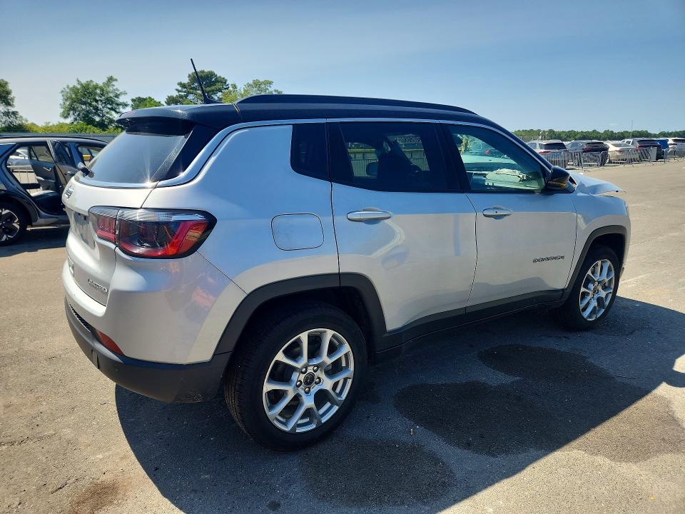 Photo 3 from auction – 2025 JEEP COMPASS with VIN 3C4NJDCN2ST513077