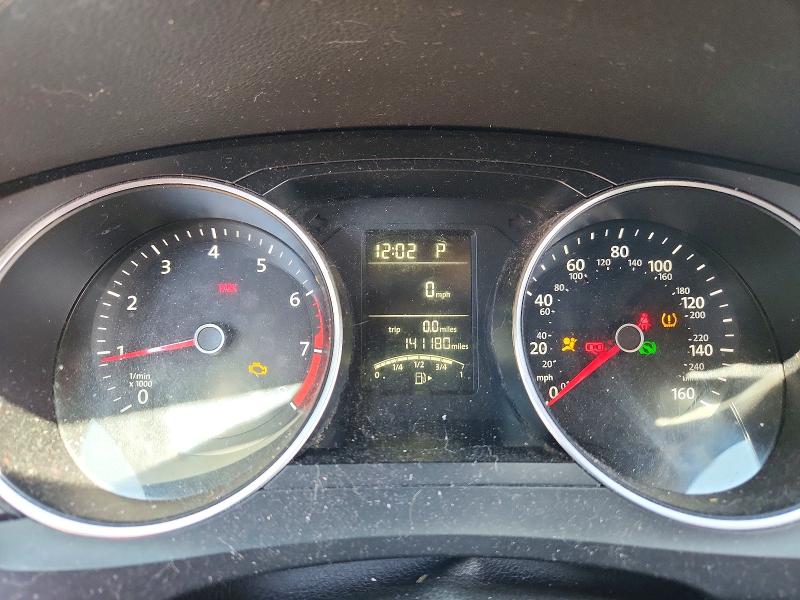 Photo 9 from auction – 2015 VOLKSWAGEN JETTA with VIN 3VW2K7AJ5FM338385
