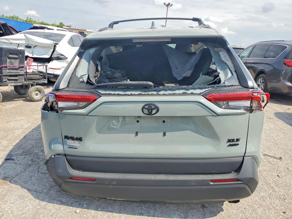 Photo 6 from auction – 2023 TOYOTA RAV4 with VIN 2T3P1RFVXPW340524