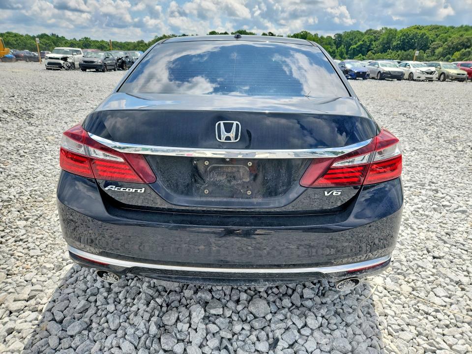 Photo 6 from auction – 2016 HONDA ACCORD with VIN 1HGCR3F80GA024497