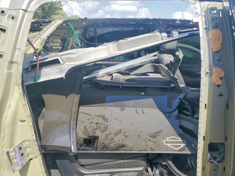 Photo 11 from auction – 2023 CHEVROLET SUBURBAN with VIN 1GNSKCKD2PR136518