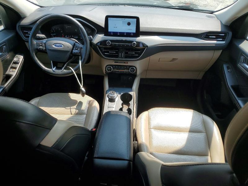 Photo 8 from auction – 2021 FORD ESCAPE with VIN 1FMCU0H68MUA63402