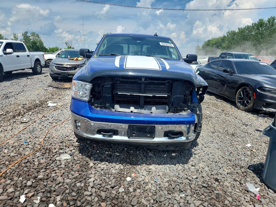 Photo 5 from auction – 2016 RAM 1500 with VIN 3C6RR7LT3GG243813