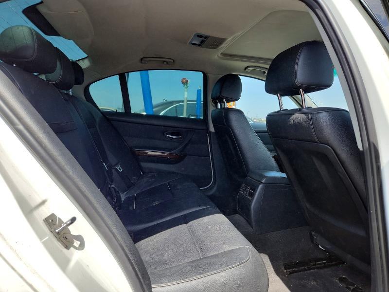 Photo 10 from auction – 2011 BMW 328 with VIN WBAPH5G53BNM82262