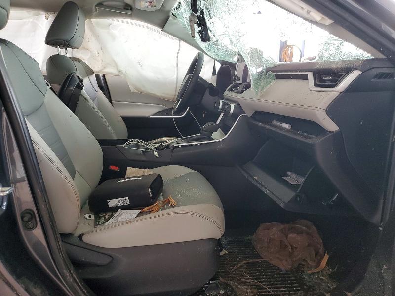 Photo 7 from auction – 2024 TOYOTA RAV4 with VIN 2T3C1RFV8RW315591