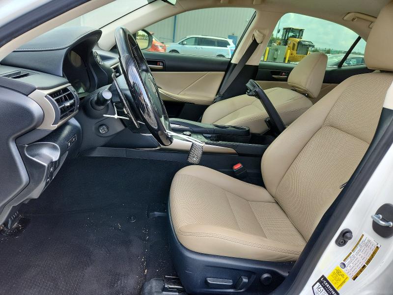 Photo 7 from auction – 2020 LEXUS IS with VIN JTHDA1D21L5106561