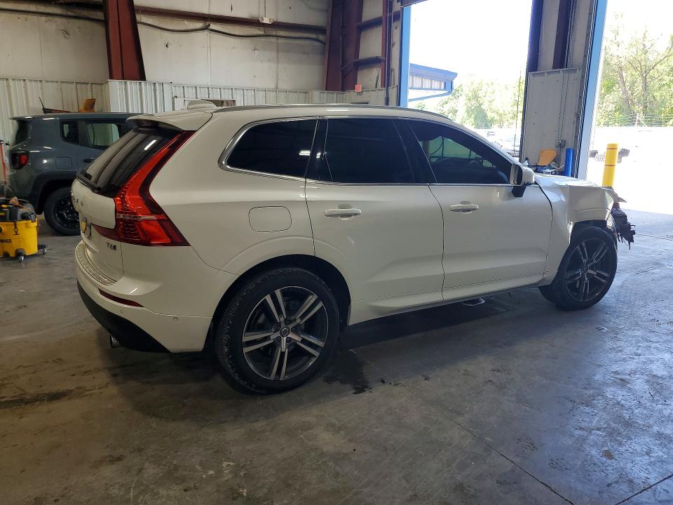 Photo 3 from auction – 2019 VOLVO XC60 with VIN LYVA22RK1KB234037