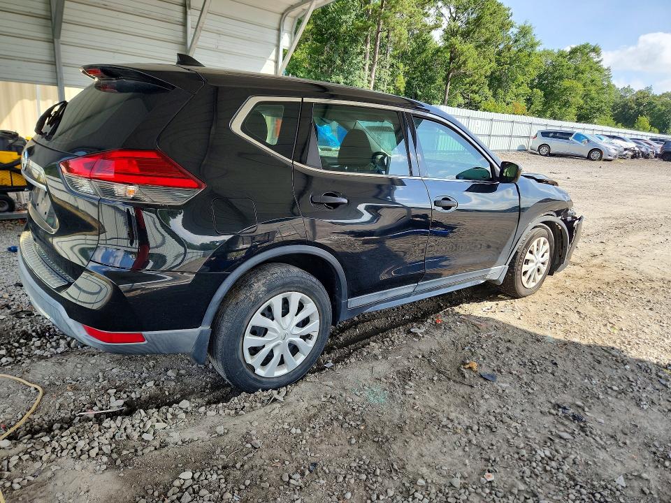 Photo 3 from auction – 2017 NISSAN ROGUE with VIN KNMAT2MT2HP614014