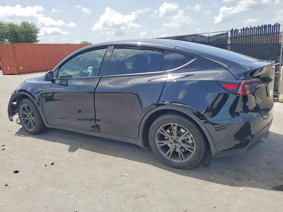 Photo 2 from auction – 2025 TESLA MODEL Y with VIN 7SAYGAEE5SF296875