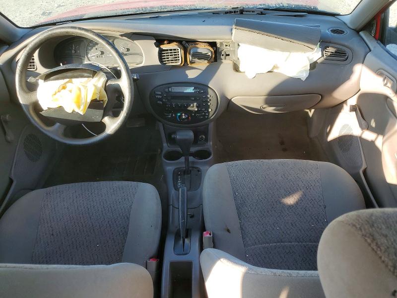 Photo 8 from auction – 2000 FORD ESCORT with VIN 3FAFP13P2YR189322