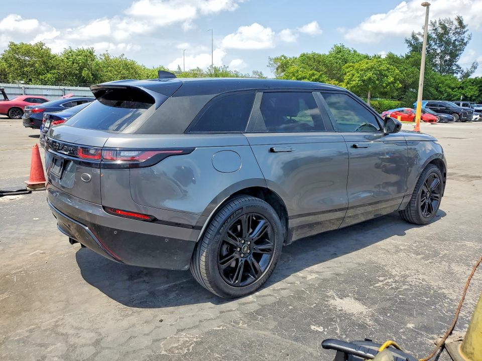 Photo 3 from auction – 2018 LAND ROVER RANGE ROVER VELAR with VIN SALYL2RX8JA709950