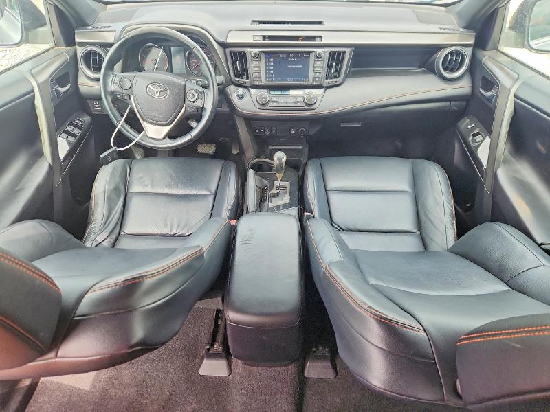 Photo 8 from auction – 2016 TOYOTA RAV4 with VIN 2T3NFREV3GW261948